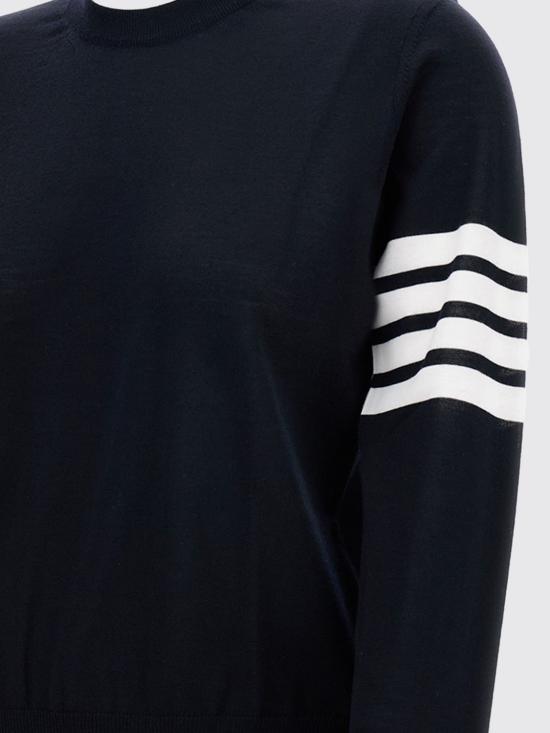 25FW 톰브라운 4바 릴렉스드 스웨터 FKA280AY1014 415 Blue - THOM BROWNE