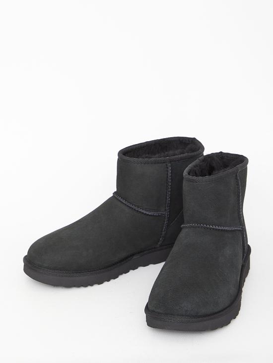25FW 어그 클래식 미니 2 부츠 1016222 BLACK - UGG