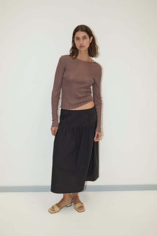  데이지 스튜디오 반팔 티셔츠 헤이즐 오픈 워크 롱슬리브 탑 - DEIJI STUDIO