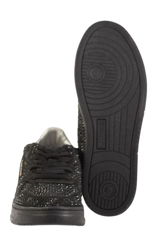 25FW 오트리 메달리스트 로우 스니커즈 AULWNA02 BLACK - AUTRY