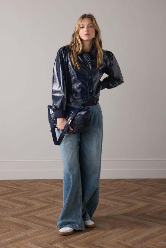  메이블앤모스 자켓 퍼프 슬리브가 있는 섬멈 페이턴트 크롭 재킷 - MABEL AND MOSS