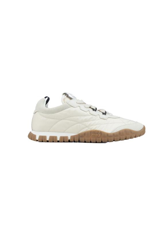 26FW 미우미우 타이어 테크니컬 스웨이드 스니커즈 5E417EF005ZJM F0304 Avorio