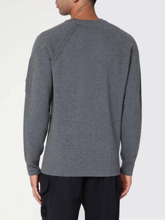 25FW 씨피 컴퍼니 램스울 크루넥 스웨터 19CMKN040A110149A 921 Grey - C.P. COMPANY