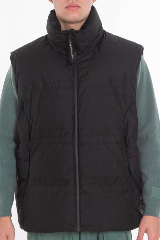 25FW 씨피 컴퍼니 베스트 19CLVE010A 110400A 999 Black - C.P. COMPANY