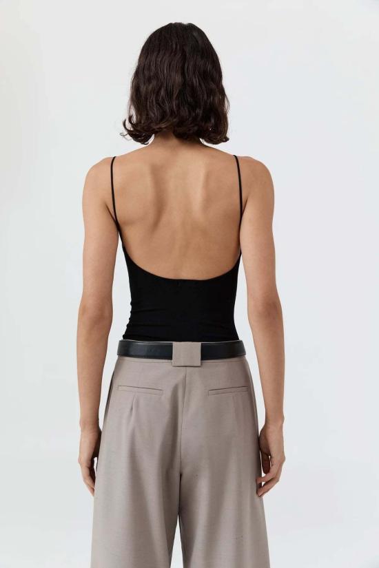  세인트아그니 민소매 티셔츠 세인트 아그니 스퀘어넥 탑 - ST.AGNI