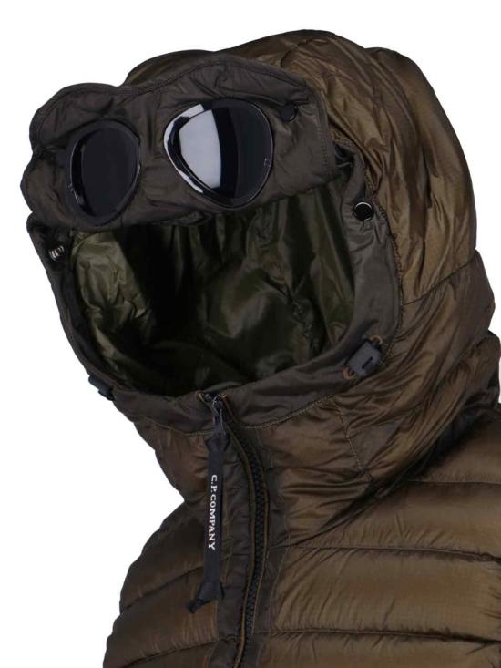 25FW 씨피 컴퍼니 D.D. 쉘 고글 다운 질레 엘름우드 19CMVE032A110416A683 Brown - C.P. COMPANY