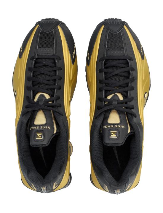 25FW 나이키 샥스 R4 스니커즈 HQ1988 700 METALLIC GOLD - NIKE