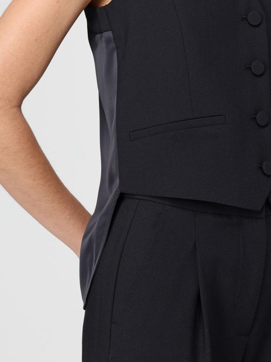 25FW 액티튜드 트윈세트 베스트 252AP2292 00006 Black - ACTITUDE TWINSET