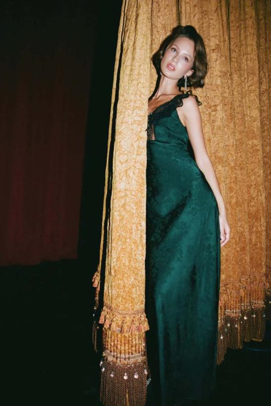  RUMORED 롱 원피스 소문난 윈저 맥시 드레스 에메랄드 자카드 - OTHER BRANDS