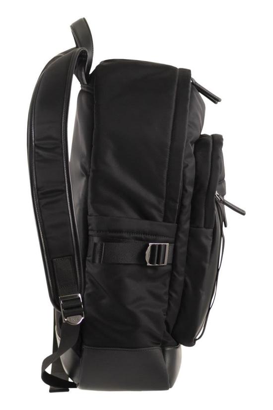 25FW 토즈 백팩 XBMTRKP9300SPFB999 Black - TODS