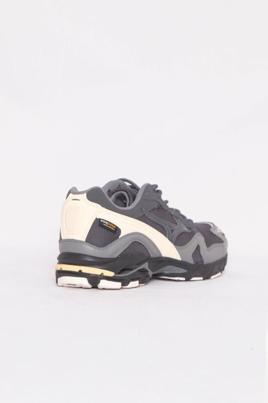 25FW 미즈노 스니커즈 D1GA256301 Black Sand Quiet Shade Grey - MIZUNO