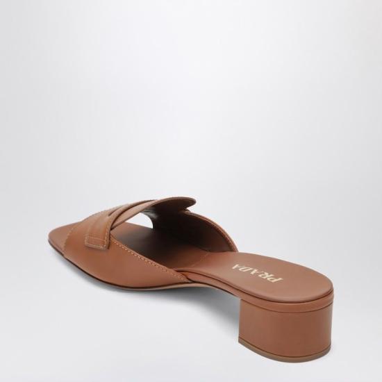 26SS 프라다 레더 힐 뮬 1XX781035248 F0054 BROWN - PRADA