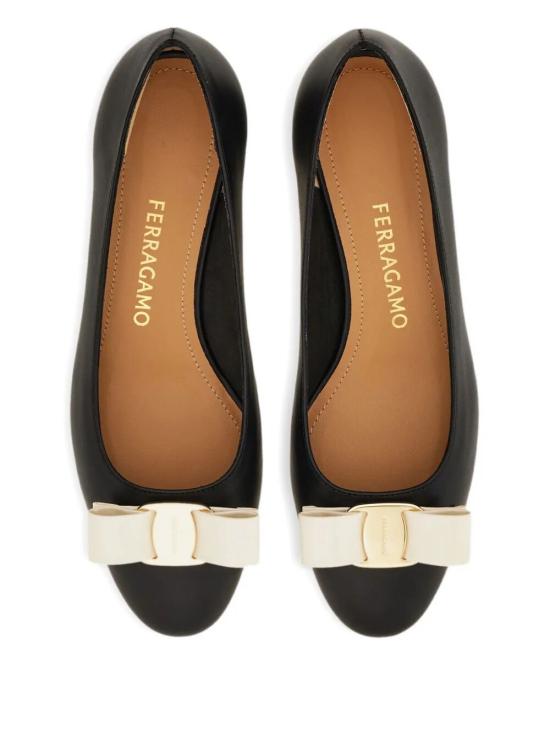 26SS 살바토레 페라가모 힐/펌프스 01L410 0790843 NERO MASCARPONE BISCOTTO - SALVATORE FERRAGAMO
