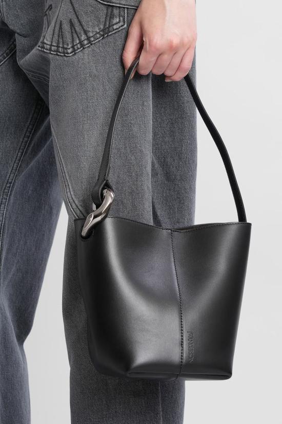 25FW JW앤더슨 숄더백 423276 HB0741LA0232 Black - JW ANDERSON