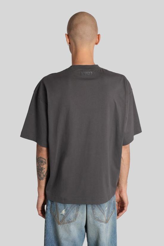 25FW 베트멍 반팔 티셔츠 430924 UH76TR600M1000 GREY - VETEMENTS