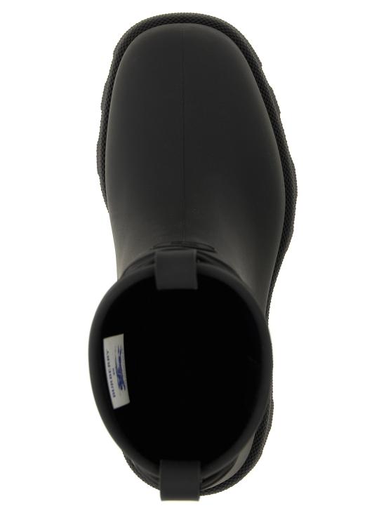 25FW 버버리 러버 마쉬 스탬프 로우 부츠 8111695 BLACK DOM - BURBERRY