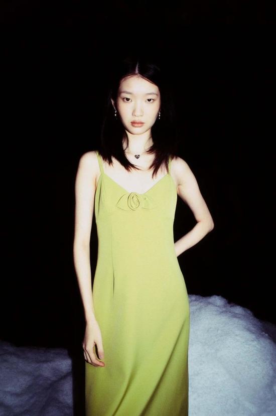  샌디리앙 미디 원피스 샌디 리앙 필튼 드레스 차트루즈 - SANDY LIANG