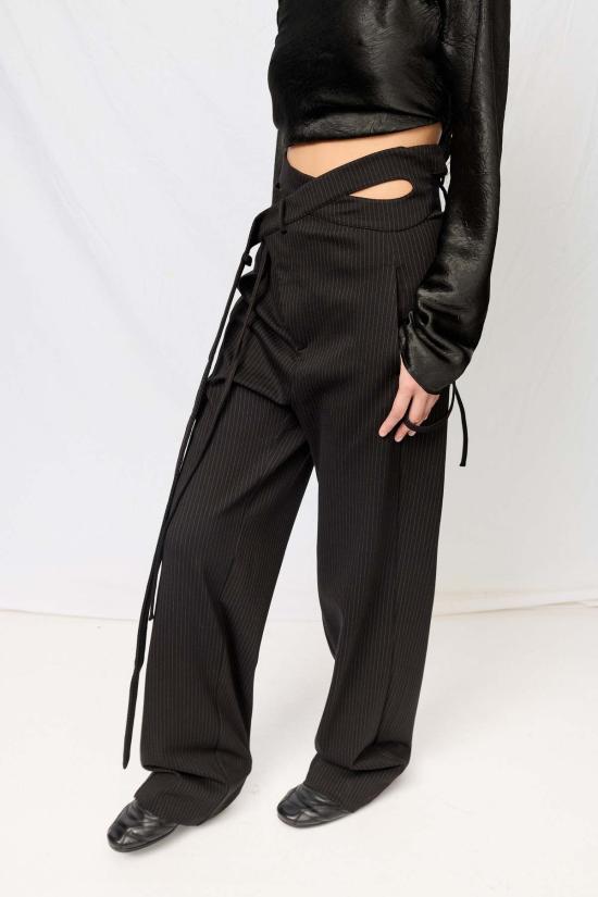  오토링거 스트레이트 팬츠 블랙 핀스트라이프 시그니처 랩 수트 팬츠 - OTTOLINGER