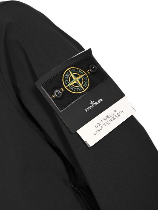 25FW 스톤 아일랜드 소프트 쉘-R_E.다이 테크놀로지 후드 자켓 Q100004S0B22V0029 BLACK - STONE ISLAND