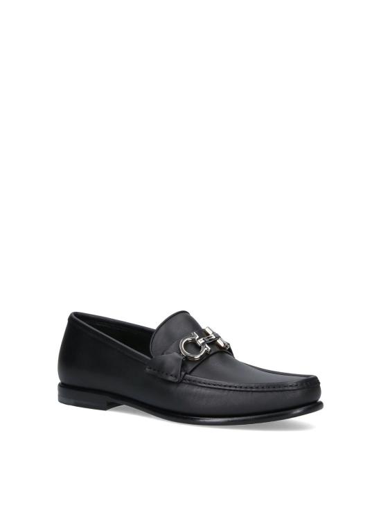 26SS 살바토레 페라가모 로퍼 784445001 Black - SALVATORE FERRAGAMO
