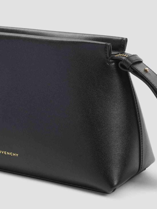 25FW 지방시 샤이니 레더 데이 파우치 BB60PEB2AE001 Black - GIVENCHY