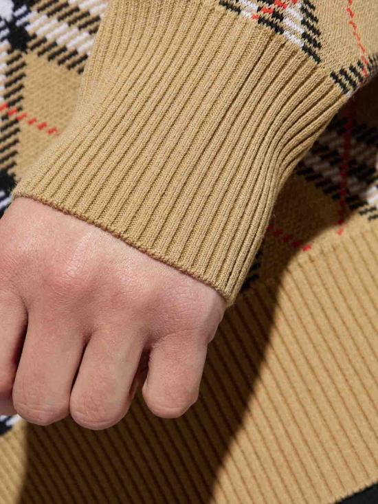  버버리 리버시블 체크 크루넥 스웨터 8111379 Black - BURBERRY