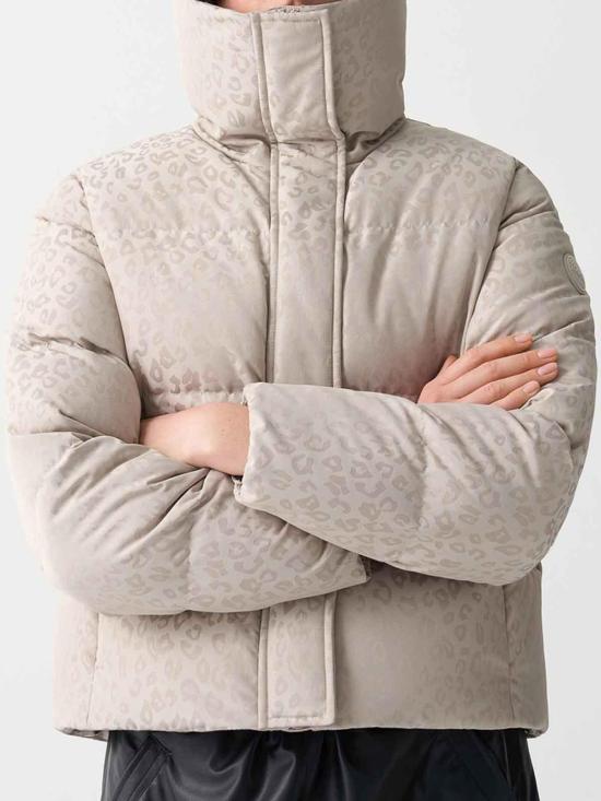  콜마르 애니멀 프린트 다운 자켓  21894ZO06 Red - COLMAR