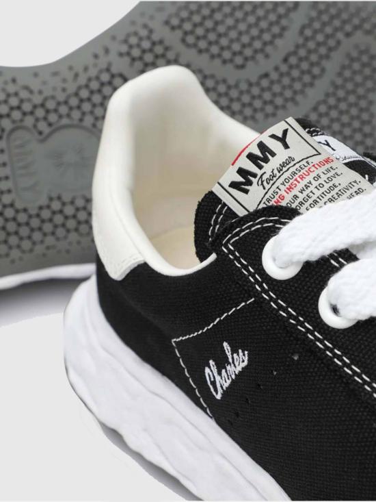 25FW 메종 미하라 야스히로 뮬/슬리퍼 A12FW703 Black - MAISON MIHARA YASUHIRO