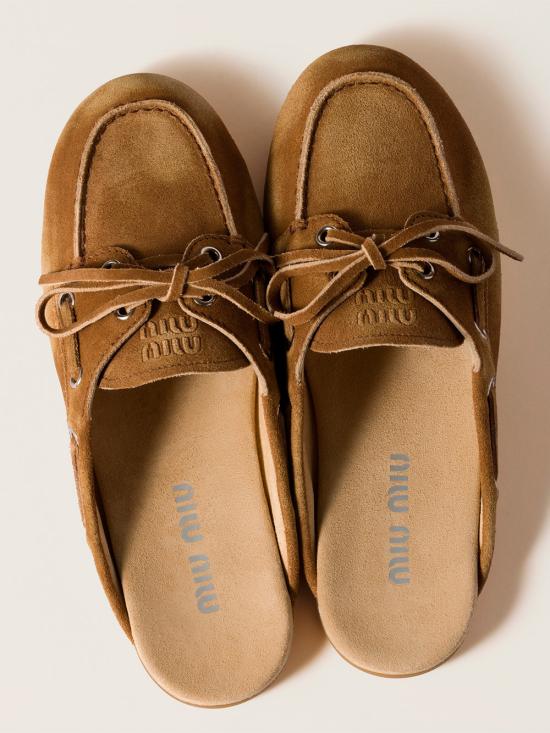 26SS 미우미우 빈티지 스웨이드 덱 뮬 5D455EF005Z5O F0401 BROWN - MIU MIU