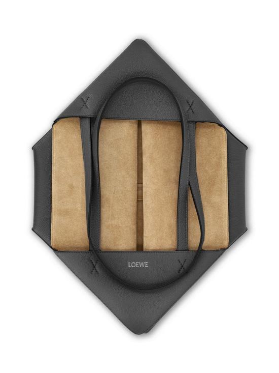 26SS 로에베 숄더백 A779PEWX041100 P26 Black - LOEWE