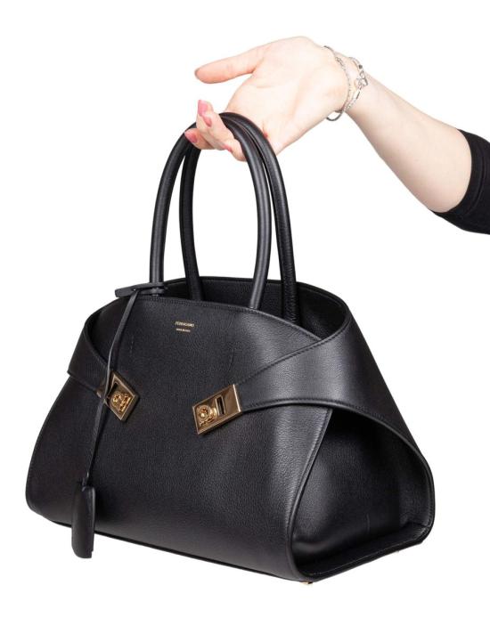 26SS 살바토레 페라가모 토트백 215608 001 Black - SALVATORE FERRAGAMO