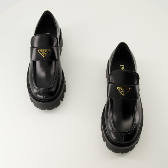26FW 프라다 브러쉬드 레더 로퍼 브러쉬드 레더 로퍼 1D185O 050 055 F0002 - PRADA