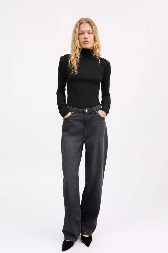  스칼 스튜디오 터틀넥 에이미 티셔츠 - SKALL STUDIO