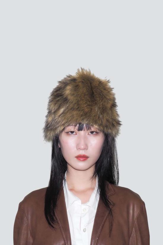  클라이드 비니 크림 인조 친칠라 토크