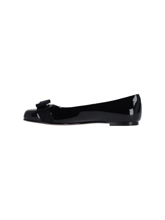 26SS 살바토레 페라가모 플랫 슈즈 782036 007 Black - SALVATORE FERRAGAMO