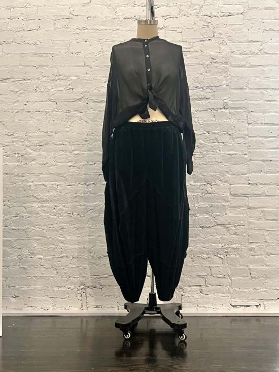  산크타무에르테 스트레이트 팬츠 벨벳 바지