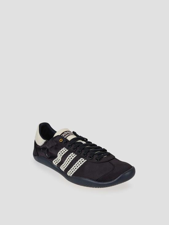 25FW 아디다스 X 웨일즈 보너 카린타 로우 새틴 스니커즈 카린타 로우 새틴  IH7259 CLK DBRN CBLACK DBROWN CREWHT - ADIDAS X WALES BONNER