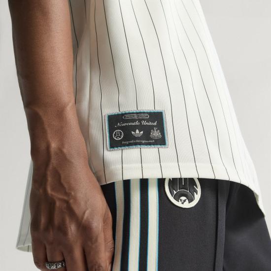 25FW 아디다스 반팔 티셔츠 JM9492 DOM - ADIDAS