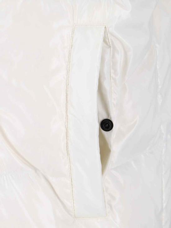 24FW 몽클레어 숏패딩 404 1A000 08 M6975 990 Black - MONCLER