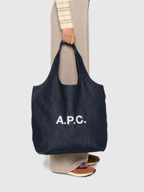 26SS 아페쎄 나논 로고 토트백 COHIZM61565 IAI Indigo - A.P.C.