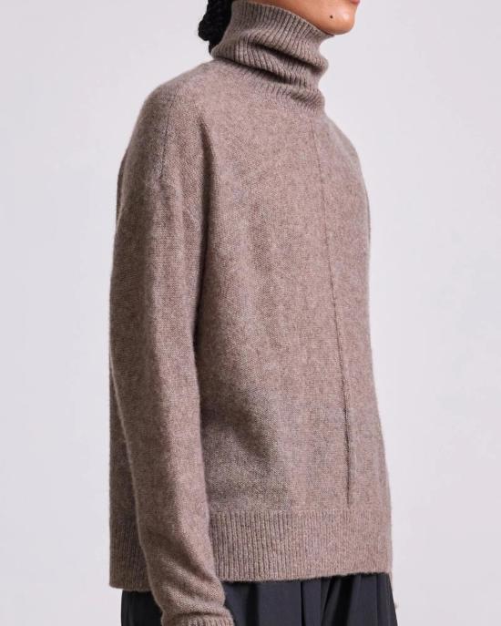  어피스 어파트 터틀넥 Apiece Apart 가장 부드러운 티슈 웨이트  헤이즐넛 - APIECE APART