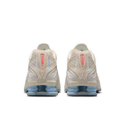  나이키 샥스 R4 SE IH3572 110 DOM - NIKE