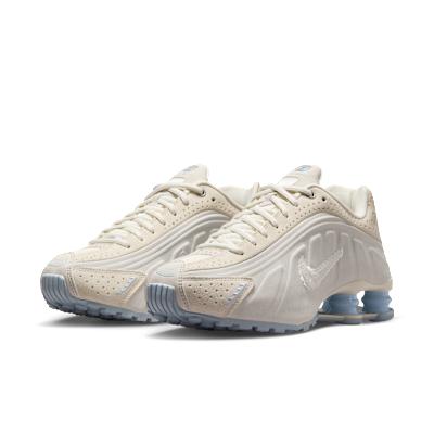  나이키 샥스 R4 SE IH3572 110 DOM - NIKE