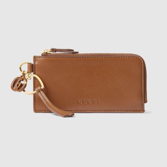 25FW 구찌 더블 G 참 디테일 카드 케이스 847478AAEVB 2718 CAMEL