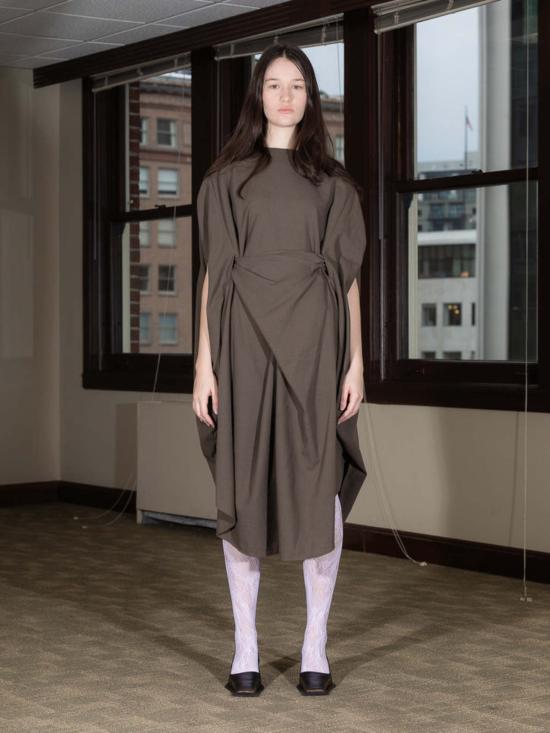  Cosmic Wonder 롱 원피스 코스믹 원더 서큘러 랩 드레스