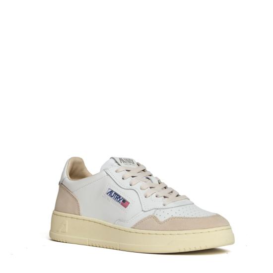26FW 오트리 메달리스트 로우 스니커즈 AULMLS33 White - AUTRY