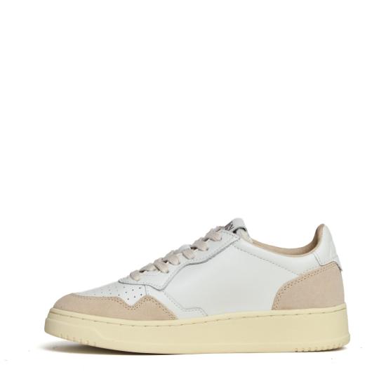 26FW 오트리 메달리스트 로우 레더 스니커즈 AULWLS33 White - AUTRY