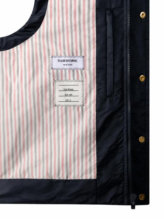 26SS 톰브라운 샤이니 립스탑 라이트웨이트 다운 필 4-바 베스트 MVD036XF1095 415 NAVY - THOM BROWNE