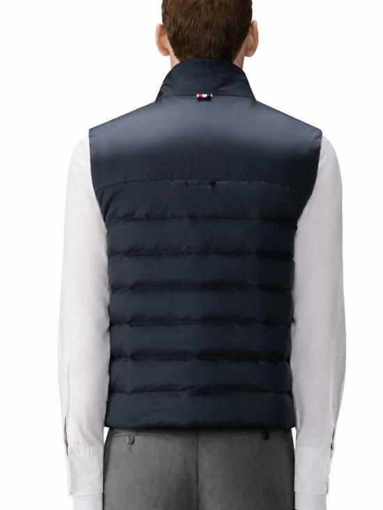 26SS 톰브라운 샤이니 립스탑 라이트웨이트 다운 필 4-바 베스트 MVD036XF1095 415 NAVY - THOM BROWNE