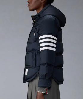 26SS 톰브라운 샤이니 립스탑 라이트웨이트 다운 필 4바 재킷 FBD076XF1095 415 - THOM BROWNE